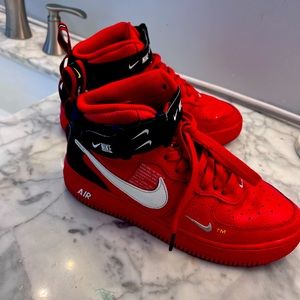 Nike good condition sneakers